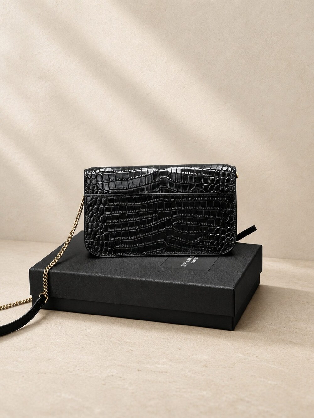 Yves Saint Laurent Medium Kate Purse in Crocodile Embossed Black Calfskin - Picture 2 of 7